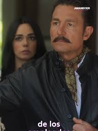 Cuando creemos que no se puede ser más guapo, llega #FernandoColunga y...