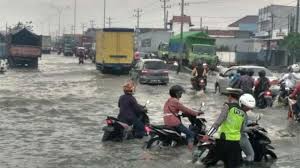 Loker_semarang menyediakan beragam pilihan lowongan kerja untuk anda. Info Loker Driver Wilayah Kali Gawe Genuk Semarang Info Loker Driver Wilayah Kali Gawe Genuk Semarang Bawah Tol Kaligawe Banjir Polsek Genuk Arahkan Pemotor Masuk Tol Tribun Jateng From 3 Bp