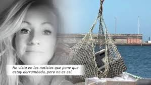 Después, cuando volvió al puerto, ya no se le ve con las bolsas. P4pmt4xssuapxm