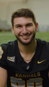 Sony SLOG3 ➡️➡️ Color Grade. Been loving my FX6 recently 🙌