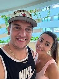 Linda Cornelison's Instagram, Twitter & Facebook