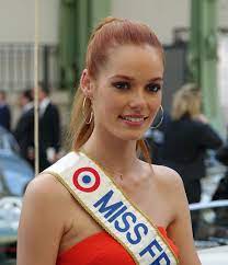 Place au premier défilé en maillot de bain sur le thème du carnaval pour nos 30 prétendantes au titre de miss france 2018 qui se présentent sur la scène du mach 36 de châteauroux. Miss France 2018 Wikipedia