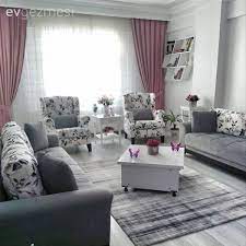 Gri koltuğa ne renk berjer ya da gri koltuk takımına ne renk berjer almalıyım sorusunun cevap veren gri koltuga uyan renkler +11 öneri. Gri Ve Beyazin Pembe Ile Sicak Bir Gorunum Kazandigi Modern Bir Ev Ev Gezmesi