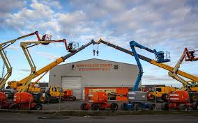 Hawke's Bay Crane & Platform Hire getting into the Grove