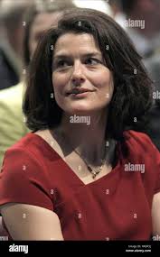 Miriam gonzalez hi-res stock photography and images