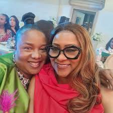 Happy Birthday to one of my older sisters Leona Hunt Moore 🎂🎊🎁🎉 I pray  the Lord grant you many more. 🙏🏽✨ Love you dearly 💕