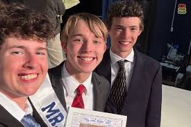 Hey yall! My name is Jackson Hester and I'm from LaGrange Georgia. Some of  my hobbies include working out, golfing, playing video games, hanging out  with friends, and many other activities. I'm