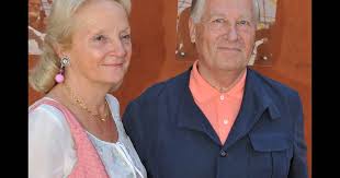 Retrouvez l'edito d'alain duhamel avec alain duhamel du 09 novembre 2017 sur rtl.fr. Alain Duhamel Et Sa Femme Lors Du Tournoi De Roland Garros Le 2 Juin 2011 Purepeople