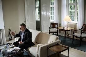 Statsministeren udnævnes af monarken, men da danmark har været et konstitutionelt monarki siden 1849, har udnævnelsen siden systemskiftet 1901 haft grundlag i den politiske sammensætning i folketinget.siden tidligt i det 18. Statsministerboligen Far Make Over Til 3 6 Millioner Indland Dr