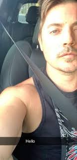 Michele Acree's Instagram, Twitter & Facebook