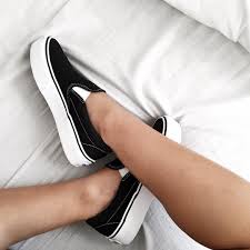 Black And White Slip On Vans Outfits Vans Platform Slip On Flatlay 6 591 Followers 903 Following 381 Posts See Instagram Photos And Vid Sock Shoes Black Slip On Sneakers Outfit Platform Vans