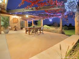 Just Beautiful Under The Vines 116 Riverview Drive Moorong Fitzpatricks Real Estate Wagga Wagga Fitzre F Wagga Wagga Real Estate Outdoor Entertaining