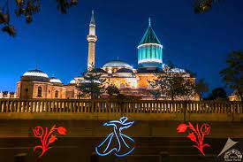 Famous for the burial site (and thus place of pilgrimage) of mevlana, but otherwise also a rich city, full of great mosques, many of them from the selcuk period. Mevlana Muzesi Kultur Portali