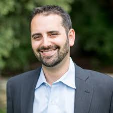 Adam Hollander's Instagram, Twitter & Facebook