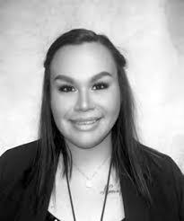 Lisa Earls's Instagram, Twitter & Facebook