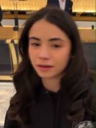 Glenny Espinal's Instagram, Twitter & Facebook