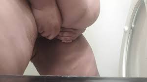 Seaweeddiamondagu25 - Post-cherry Pop Female 100% Accu Aim into Toilet