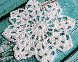 Pin By Asuman Okur On Kus Kapani In 2020 Crochet Earrings Pattern Crochet Coaster Pattern Crochet Motif