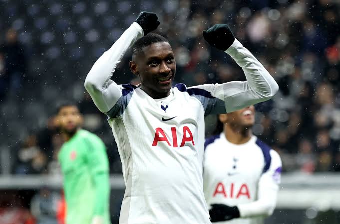 Juventus pilih skema pinjaman Randal Kolo Muani
