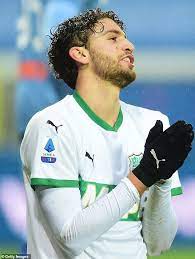 Manuel locatelli burst into italian football with an explosive goal against giants juventus in 2016. Sassuolo Won T Consider Any Bid For Manuel Locatelli After Interest From Manchester City Daily Mail Online