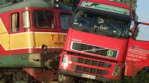 Asa multi oameni vor vedea ca se poate slabi sanatos si ca viata are mult mai multe de oferit atunci 16:30 anchetatorii rusi au exclus ipoteza ca accidentul avionului prezidential polonez sa fi fost. Accident Feroviar In Judetul Timis Un Tren Care Mergea Spre Arad A Lovit Un Tir Mobile