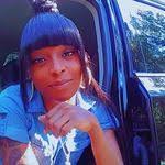 Monique Kinsey's Instagram, Twitter & Facebook