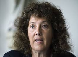 Berner Energiedirektorin Barbara Egger verlangt eine Zweitmeinung