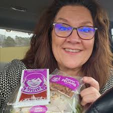 Wendy's Apple 🍎 Pecan Chicken salad with Pomegranate Vinaigrette