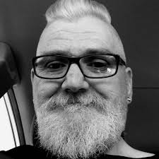 Bourke's Parrot (Neophema bourkii) I was really lucky to catch a few of the  these incredible parrots out in the open and in such nice light. They're  usually most active around waterholes