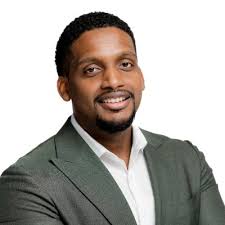 I'm happy to share that I'm starting a new position as Sr. Legal Operations  Associate at Sands Capital!