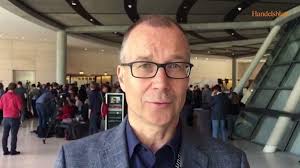 Seehofer und Merkel liegen in ihren Schützengräben