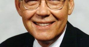 Herb Howe, longest-serving chancellor's associate, remembered for love of  Huskers, community