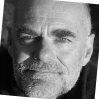 100+ perfiles de «Handley