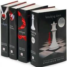 Stephanie Meyer Twilight Saga Disfrute Como Una Adolescente Con Esta Saga Me Costo Duros Dias D Trabajo Despues D No Twilight Book Twilight Saga Books