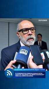 ➡ El gobernador Gildo Insfrán aclaró que “todavía quedan viviendas  pendientes” y lamentó que, este viernes, “el Ministro estrella”, Federico  Sturzenegger, “disolvió la Secretaría de Vivienda de Nación”. #Agenfor  #GildoInsfrán #Viviendas #Formosa