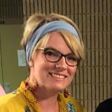 Amanda Teusch (@arteusch)