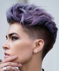 Here are pictures of this year's best haircuts and hairstyles for women with short hair. 37 Best Short Haircuts For Women 2021 Update