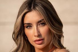 No había subido estas fotitos de retrato 🥰🧡 Lindo día!!!!!! Ph @diegoooz_