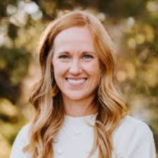 Erin Hawkins's Instagram, Twitter & Facebook