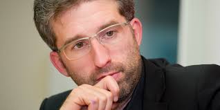 Vor seinem sommerurla­ub gibt tübingens oberbürger­meister boris palmer der stuttgarte­r zeitung ein interview mit einer antwort, die polarisier­en muss. Portrait Boris Palmer Unterfordertes Enfant Terrible Taz De