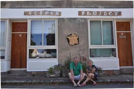 Continuez à prendrez soins des curistes et ne vous oubliez pas. lescuristes.fr Un Couple D Anglais Propose Des Sejours Linguistiques En Chambre D Hotes A Vesdun Vesdun 18360