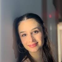 Michelle Berling's Instagram, Twitter & Facebook