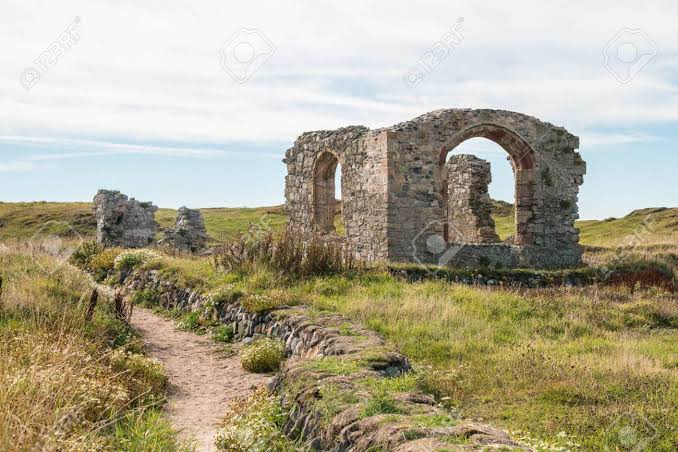 Mga resulta ng larawan para sa St Dwynwens Churc ruins in Liandwyn"