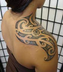 Tatouage Tahitien 20 Modeles Etonnants Pour S Inspirer De La Polynesie
