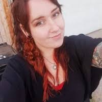 Lindsey Hemphill's Instagram, Twitter & Facebook