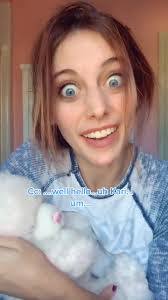 Kari Mckenna's Instagram, Twitter & Facebook