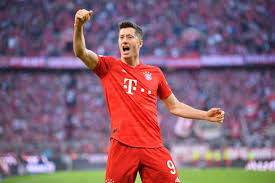 Lewandowski nie tylko wyrównał rekord bundesligi, ale zrobił to we wspaniałym stylu. Lewandowski Pobil Rekord Gerda Muellera Wiadomosci Znad Wilii