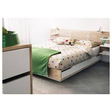 Découvrez notre gamme de têtes de lit dans un grand choix de styles et de finitions, en bois, matelassées, etc. Mandal Structure Lit Avec Tete De Lit Bouleau Blanc 160x202 Cm Ikea