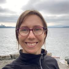 Elaine Guevara's Instagram, Twitter & Facebook