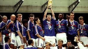La 16esima edizione della coppa del mondo di calcio per nazionali maggiori si disputò in francia dal 10 giugno al 12 luglio 1998. France 1998 Mondiali Di Calcio
